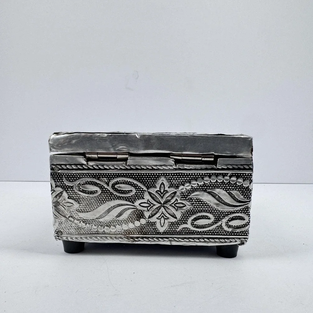 The Unbranded Brand vintage silver